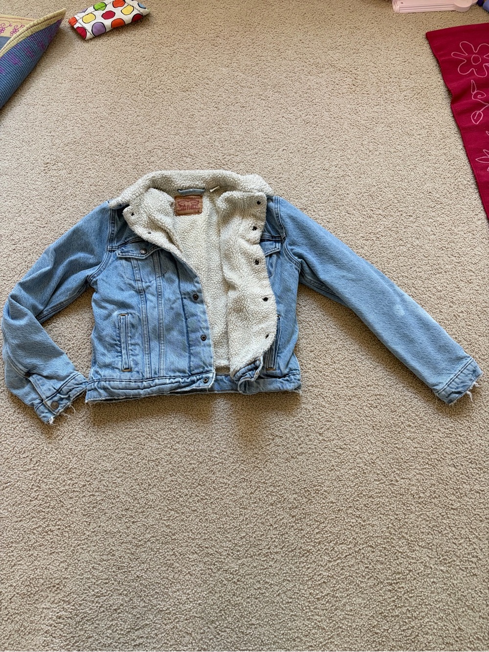 Levi's Light Blue Denim Jacket with Cream Sherpa Lining